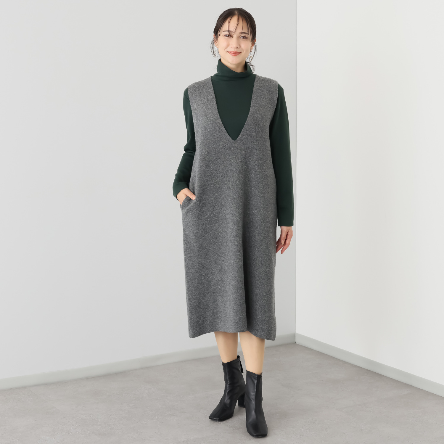 エヌエフ 自社牧場で育った ウール100％ ジャンパースカート