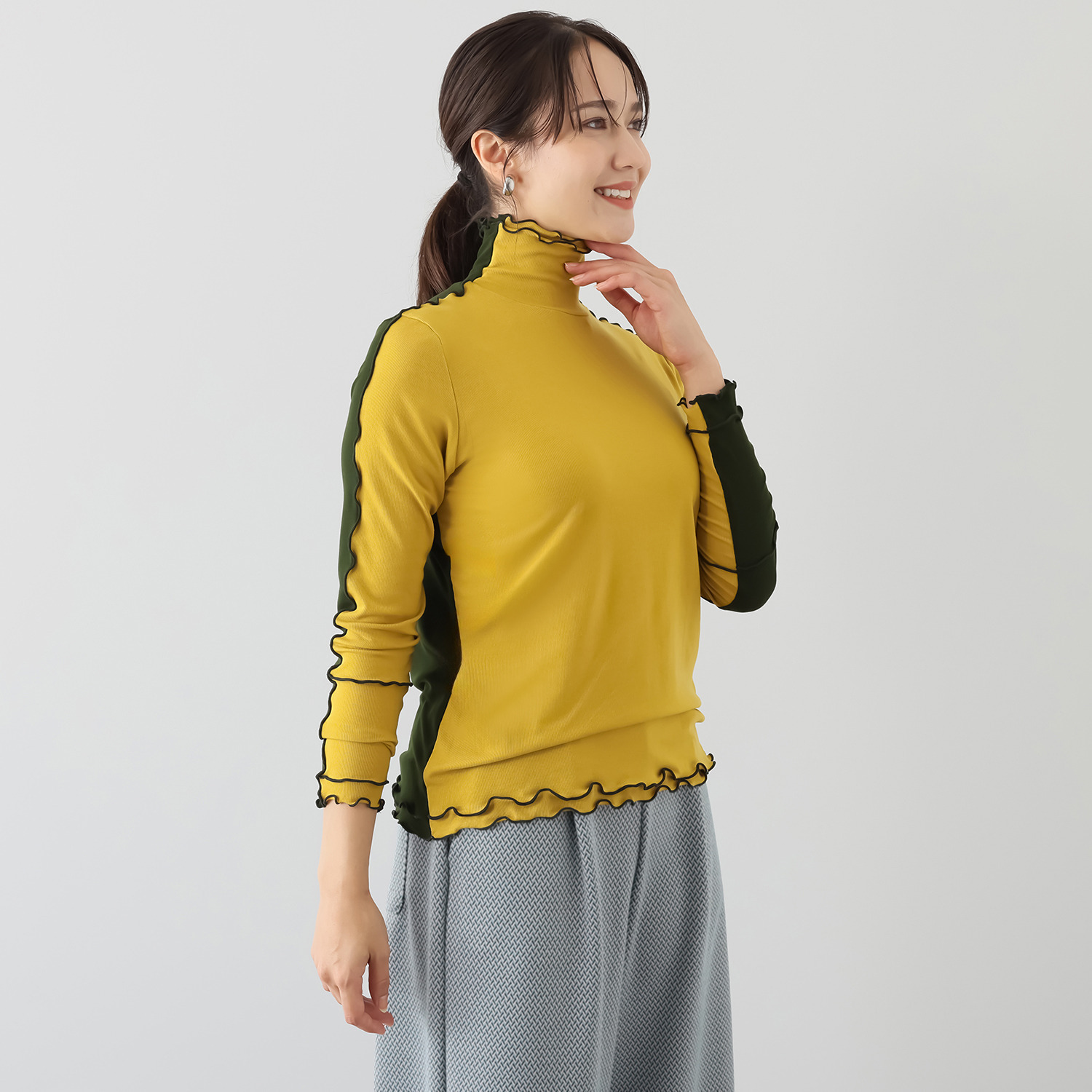 クリン　ヨシキ ベアフライス メロウアクセント バイカラー ２ウェイプルオーバー