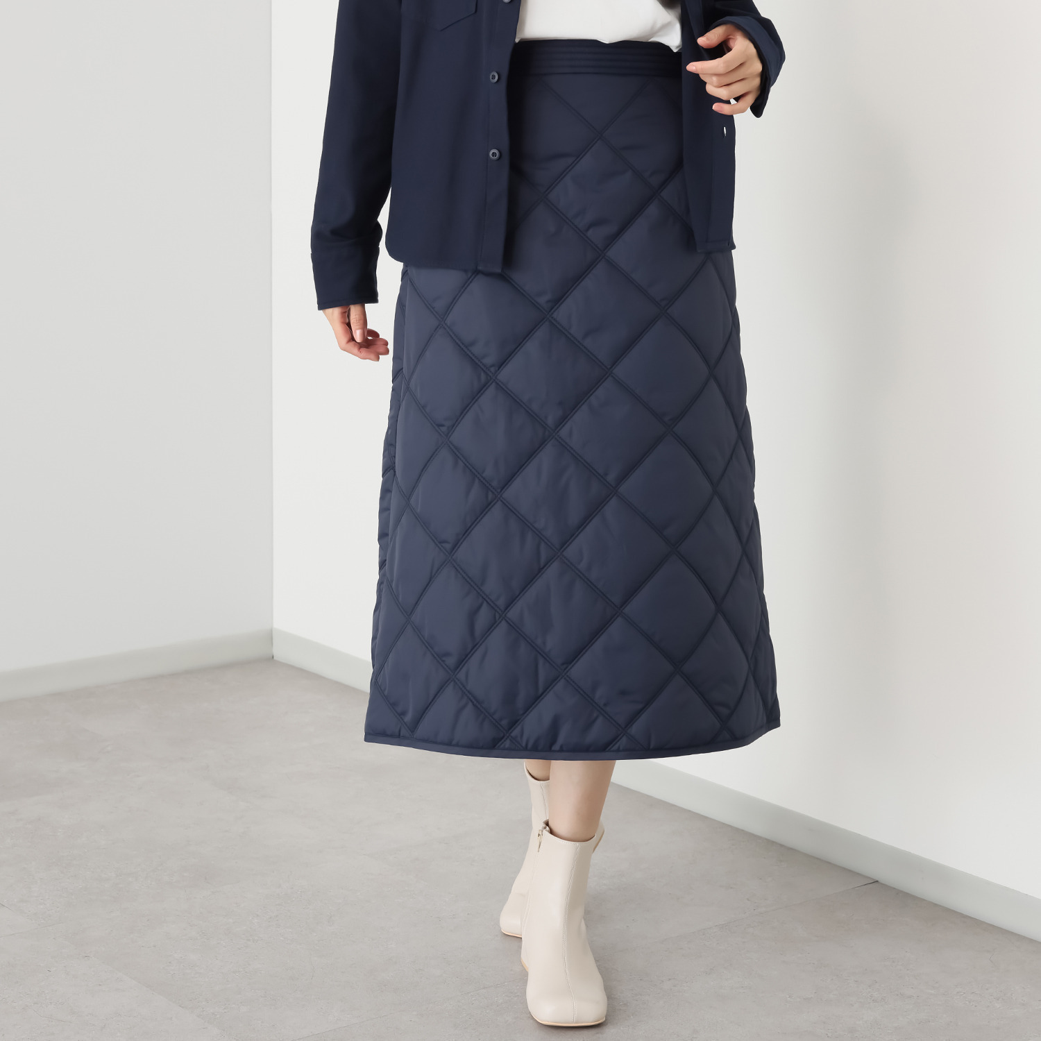 TaylorMade テーラーメイド 中綿スカート ダウンスカート Sサイズ TaylorMade テーラーメイド 中綿スカート ダウンスカート Sサイズ