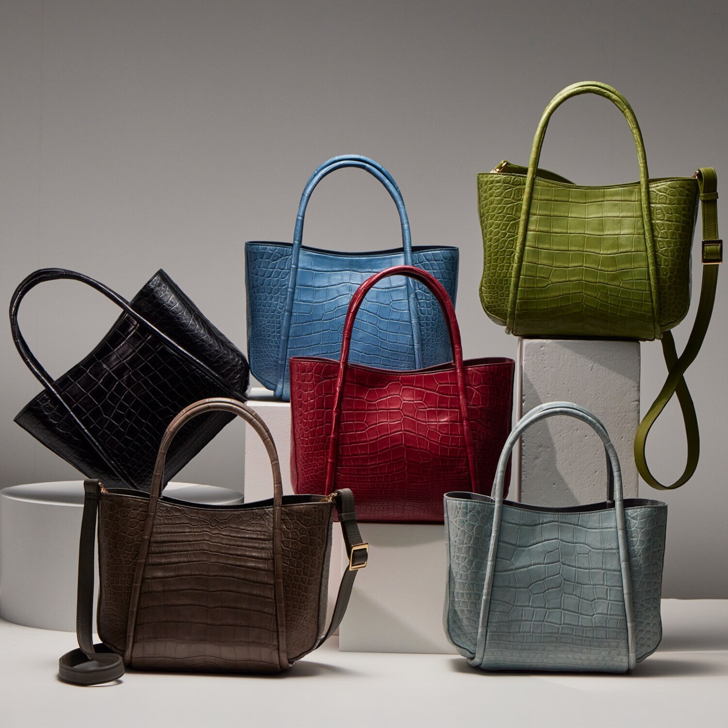 【新品】Alumuco アルムコ トートバッグ クロコダイル 2way ネイビー アルムコ ソフトマットクロコダイル 2ウェイトートバッグ- ショップ