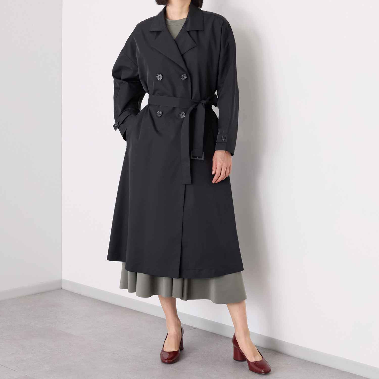 0912 ススムオオサワ タックディテール トレンチコート