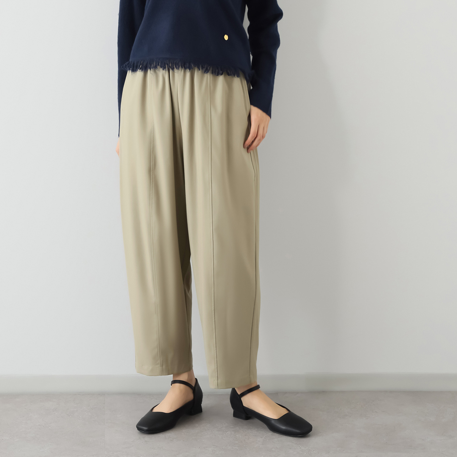 センスローブ カーヴィーシルエット イージーパンツ