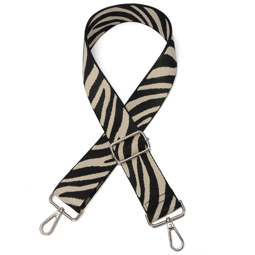 ラルジュ シルバー金具 アニマル柄 ショルダーストラップ