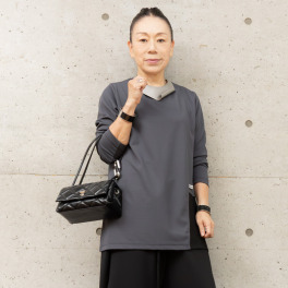ヒロコ　デシネール 異素材切替 配色ステッチが効いた ちょこっとモードな 安心丈チュニック
