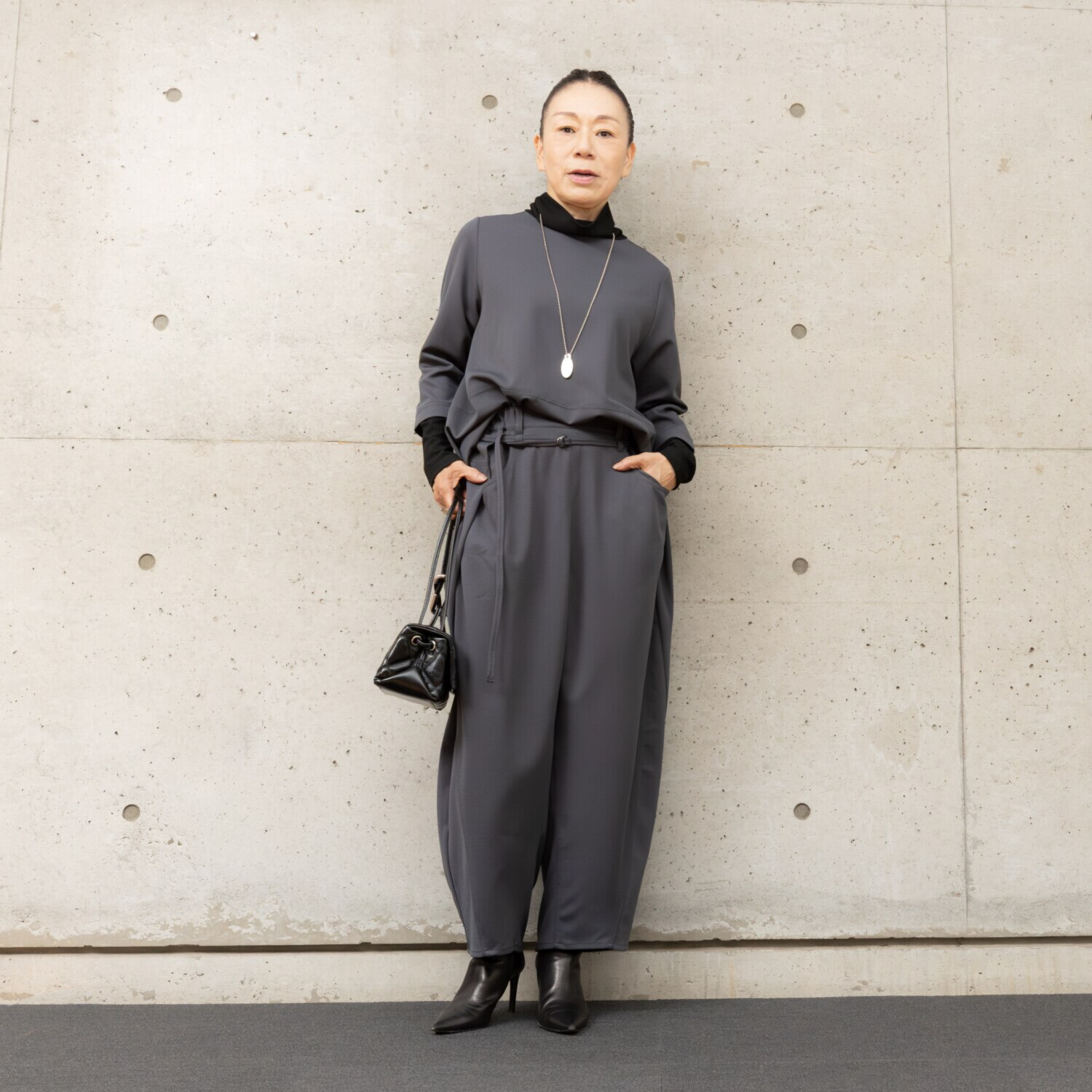 ヒロコ　デシネール ちょこっとモード ソフトバレルシルエット パンツ