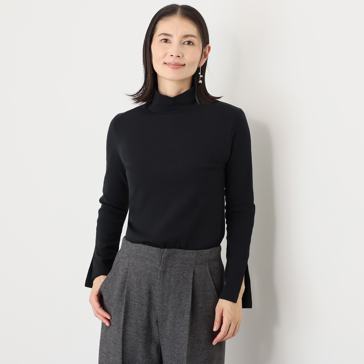 アキ　オザワ ラフなのにスタイリッシュ 永遠のスマートベーシック ハイネックプルオーバー “ＹＯＫＯ”