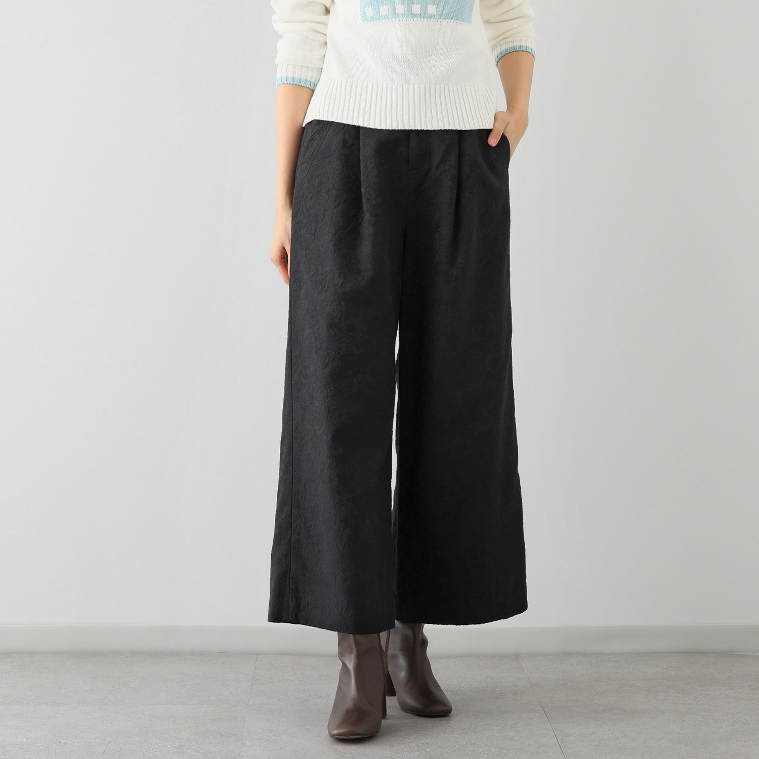 ブルーコレクション ボタニカル柄 ストレッチジャガード セミワイドパンツ