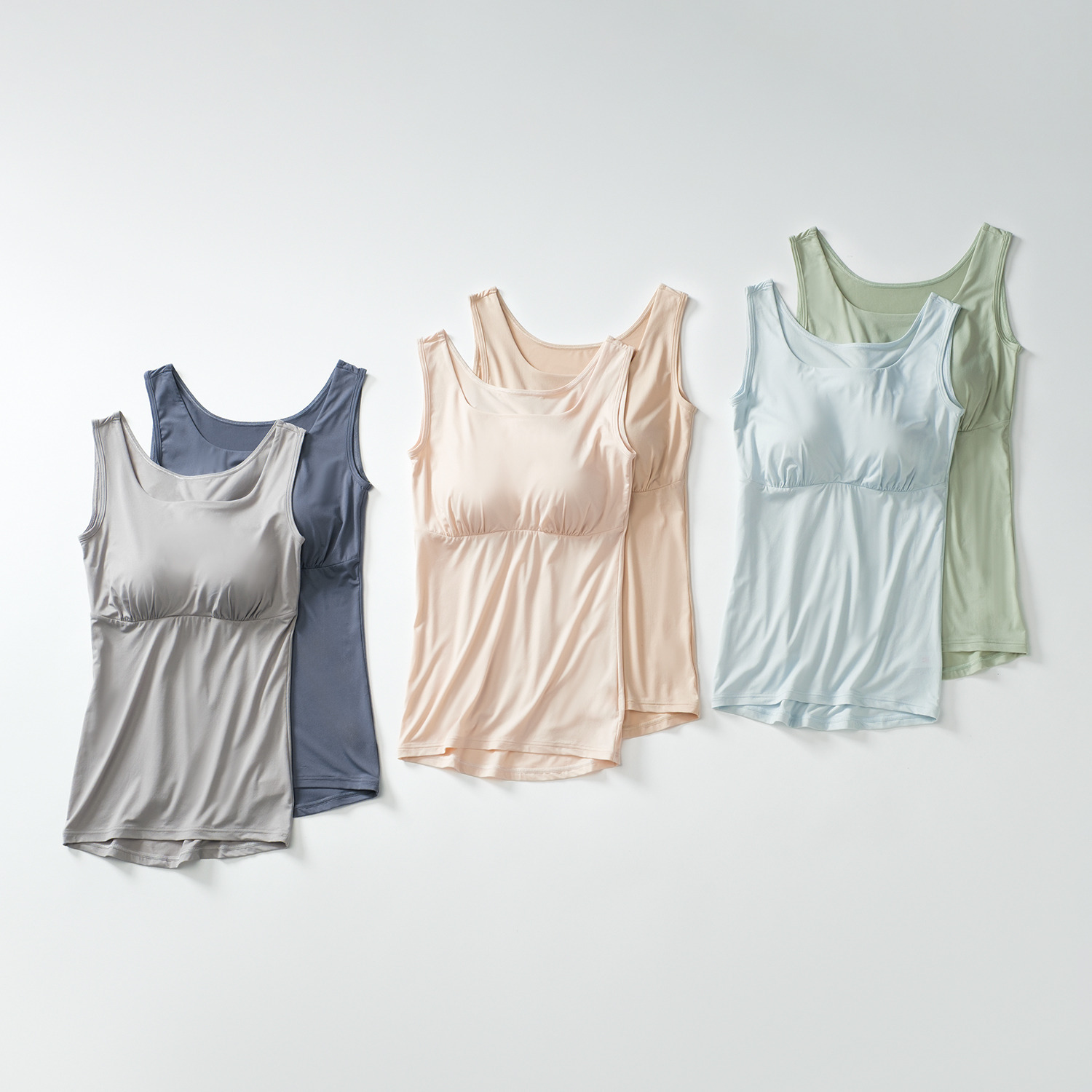 きれいになろう！ 着ていないみたい！ 超のびのび 吸水速乾・接触冷感 カップ付タンクトップ ２枚セット