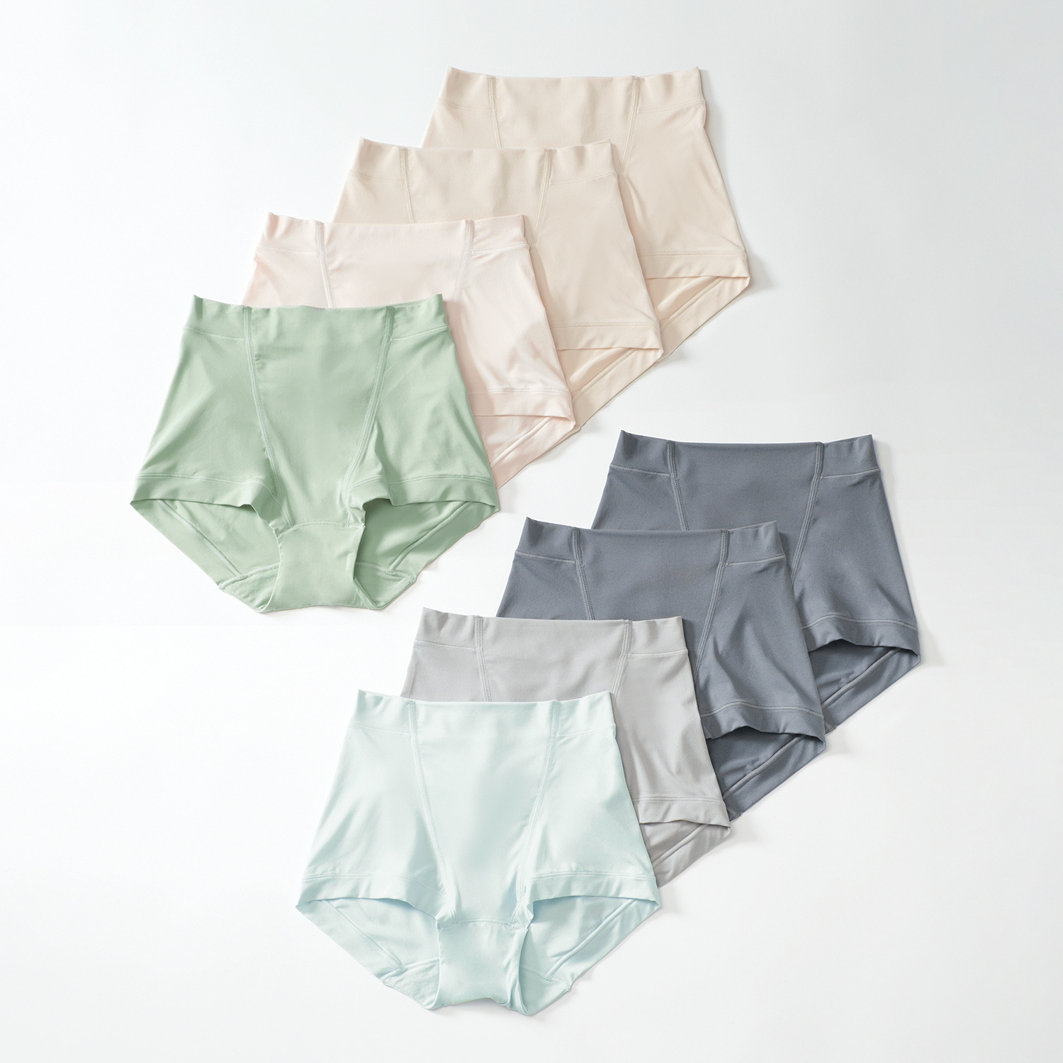 きれいになろう！ はいていないみたい！ 超のびのび 吸水速乾・接触冷感 ショーツ４枚セット