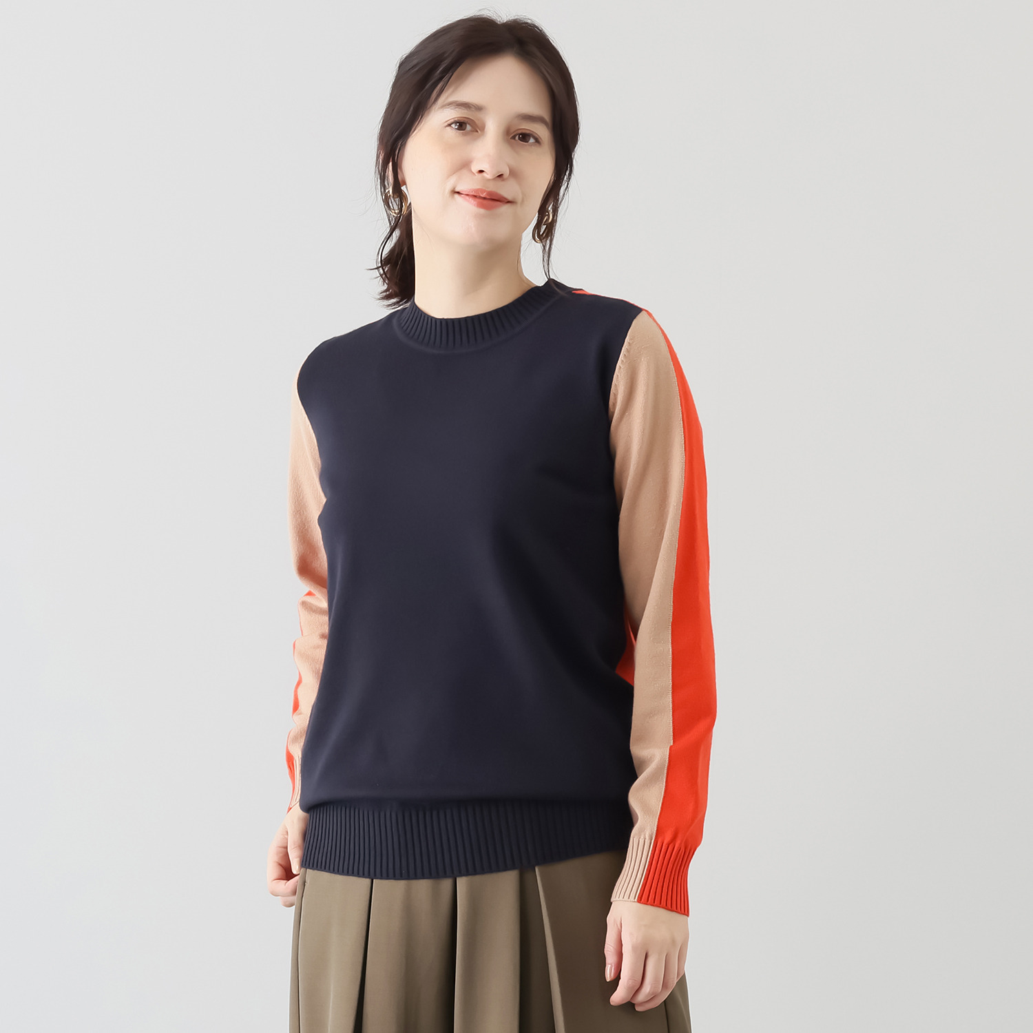 コースタルドライブ 背中で魅せる マルチカラー ニットトップス