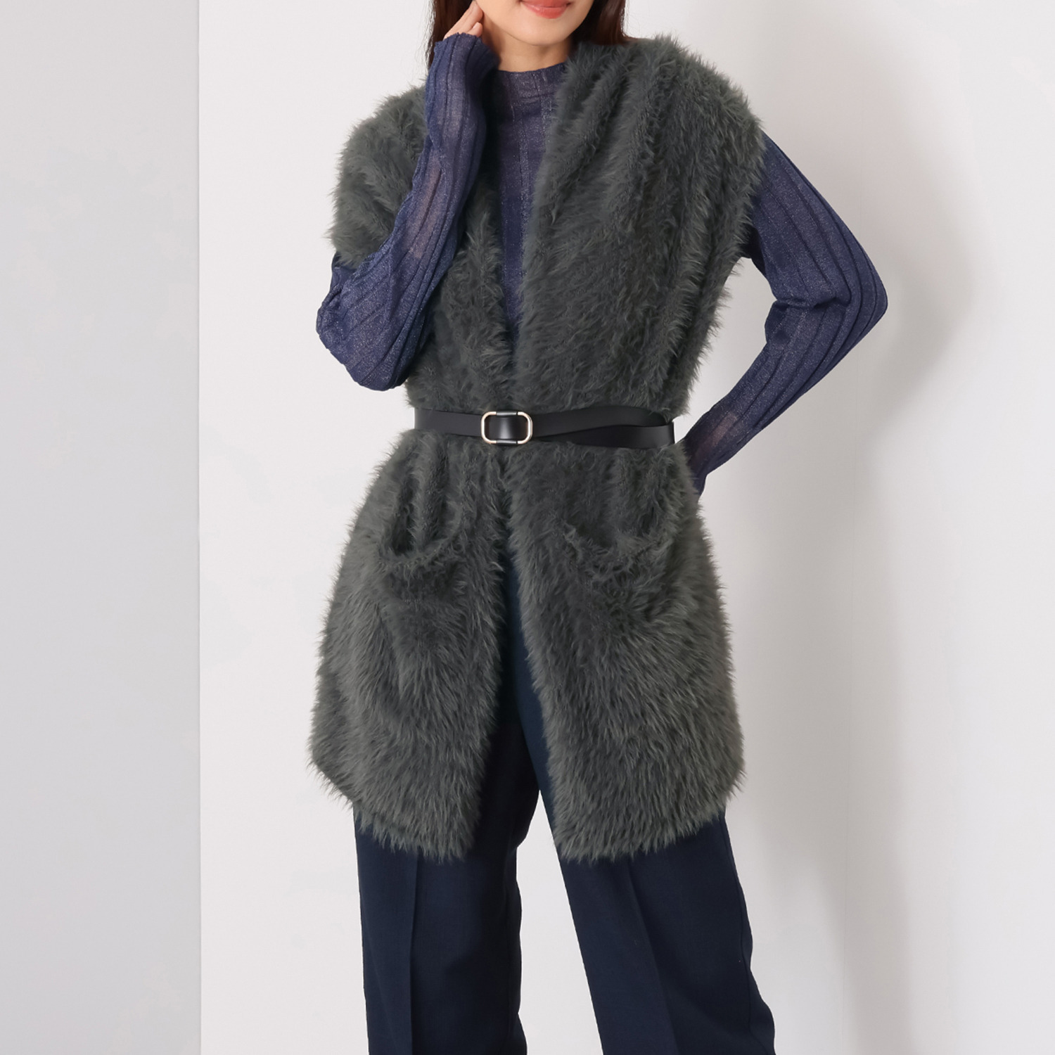 ミューリエ おしゃれ見え ふわふわツール ポケット付ニットストール