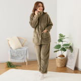 軽くてふわふわで あったか！ マイクロファー カイロポケット付 ハイネックパジャマ