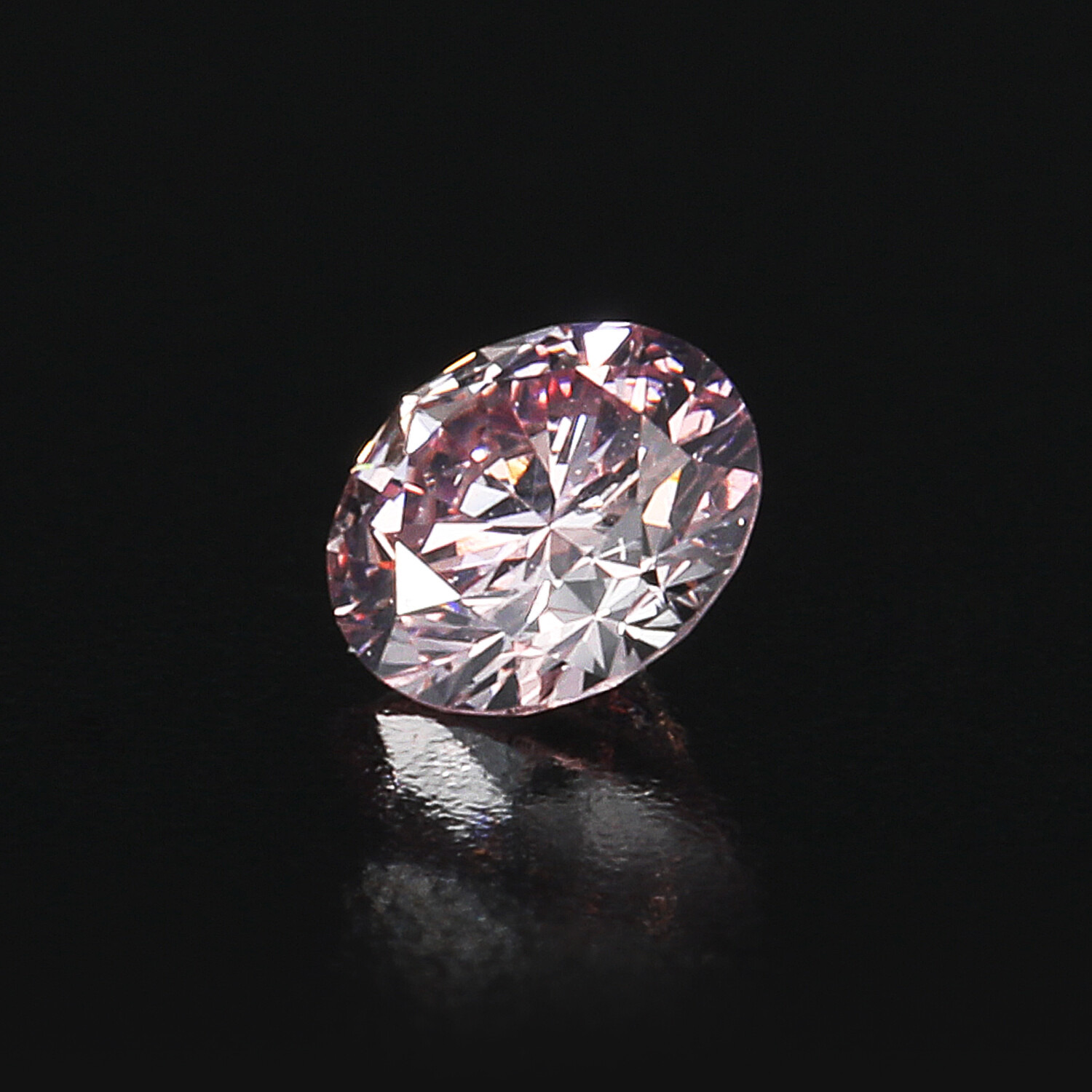 ラビオス アーガイル産 ファンシーパープリッシュ ピンクダイヤモンド ラウンドルース ＜鑑定書・産地証明書付＞