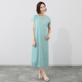 ラトゥアアリア 接触冷感 ギザ超長綿ブレンド シルケットスムース キーネックファスナー開き ワンピース