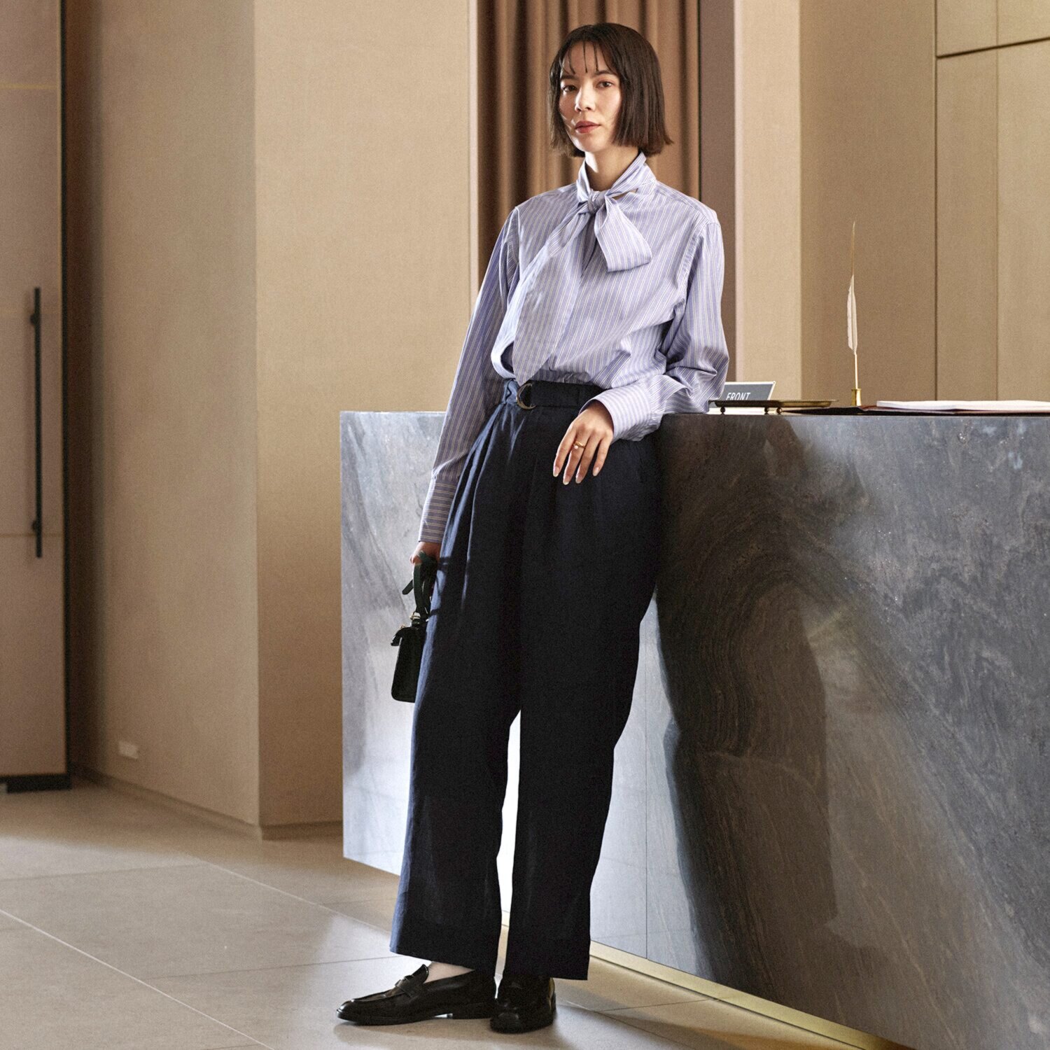 亀　恭子セレクト！ パールアンドクイーン フランス・ ノルマンディー産 プラチナプレミアムリネン １００％ 共布ベルト付ワイドパンツ