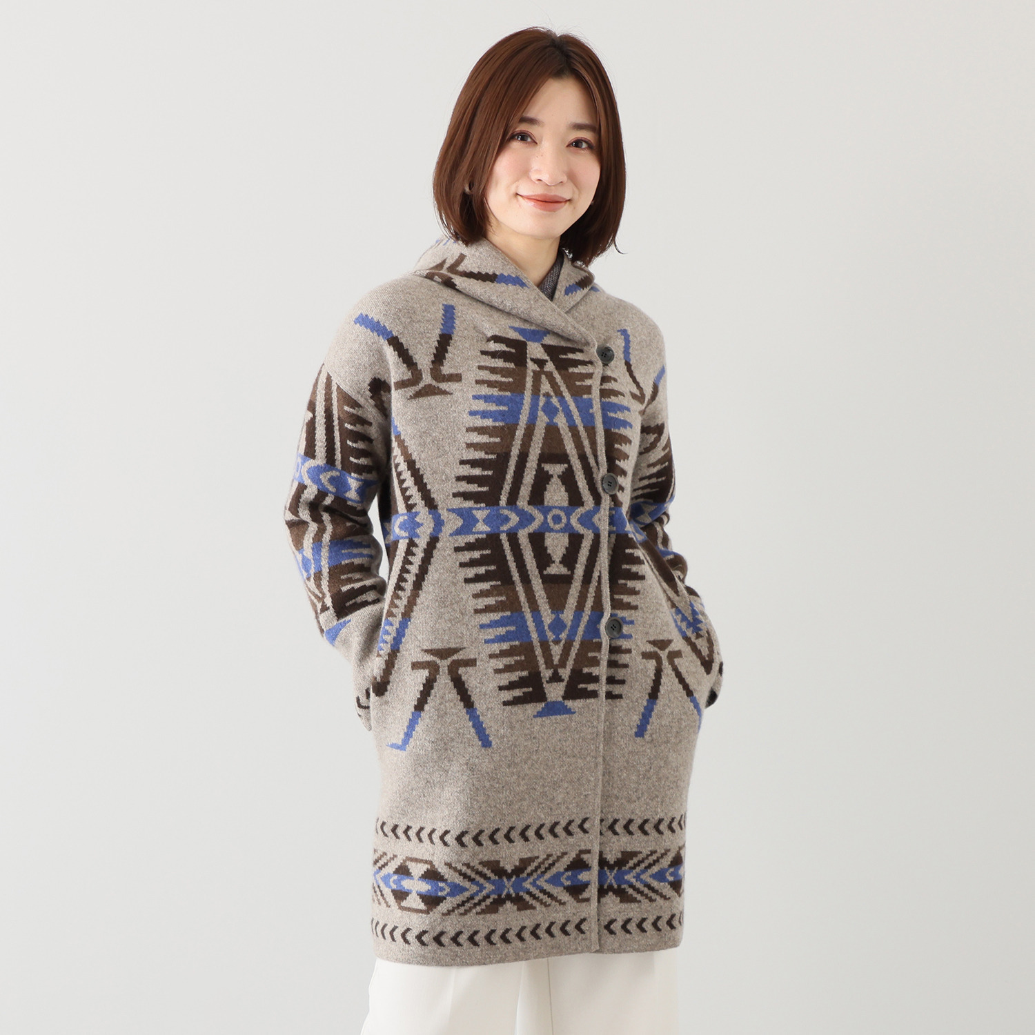 アズイズ ビーマイセルフ バイ ネイチャーズ モンゴルヤク オルテガ柄