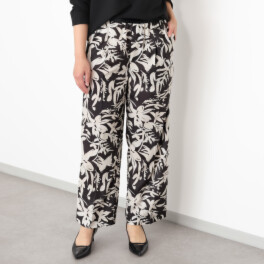 チーロ ボタニカルフラワー イージーワイドパンツ