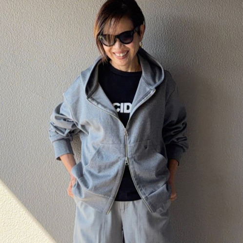 ラソエヌサーティスリー ディグリーズ ポンチ ゆったりシルエット イニシャル刺しゅう ダブルジップパーカー