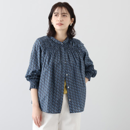 ソソット リバティプリント タナローン 小襟シャーリングブラウス