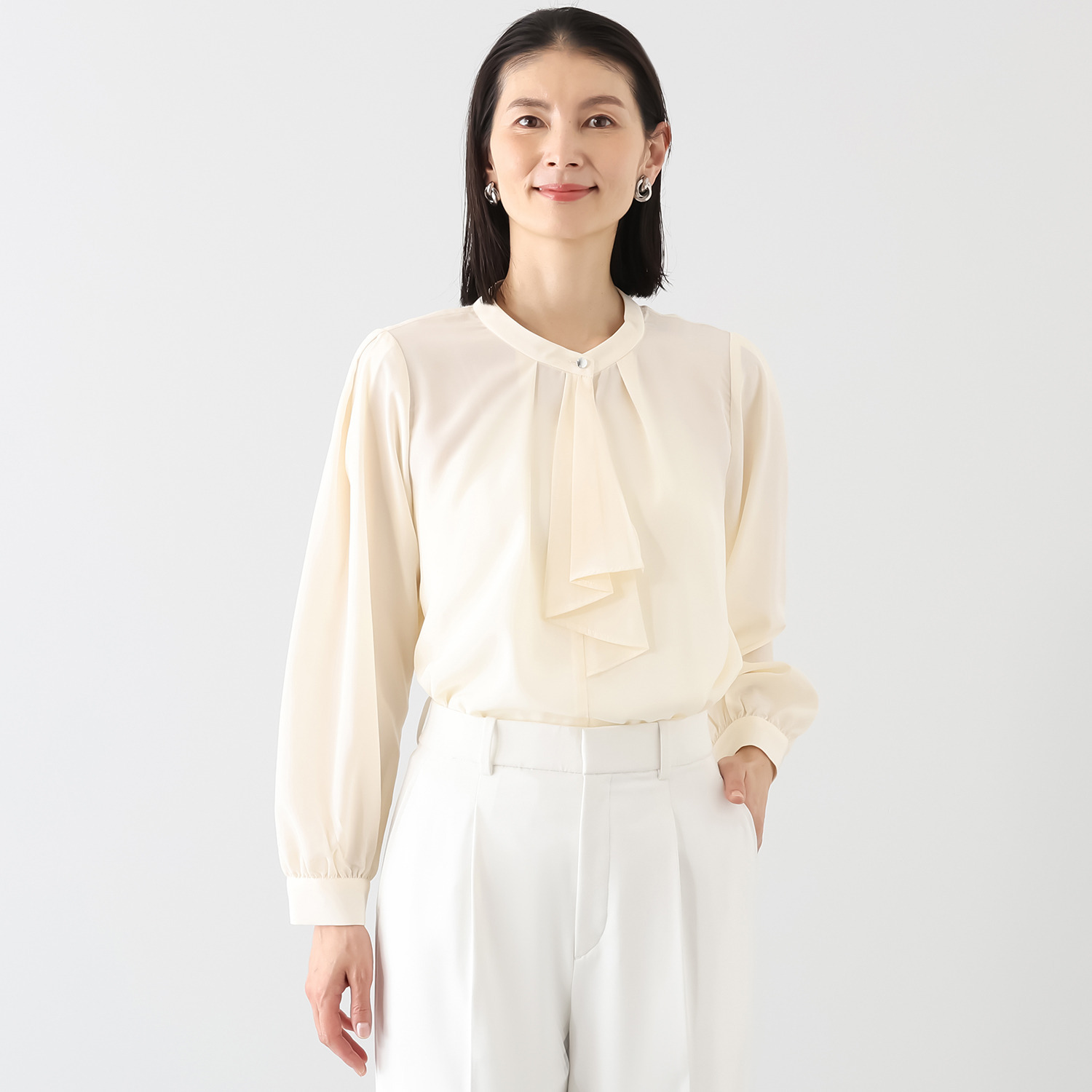 アンリック　オー　ブルー ソフトデシン 立体ボウタイデザイン セミシアーブラウス