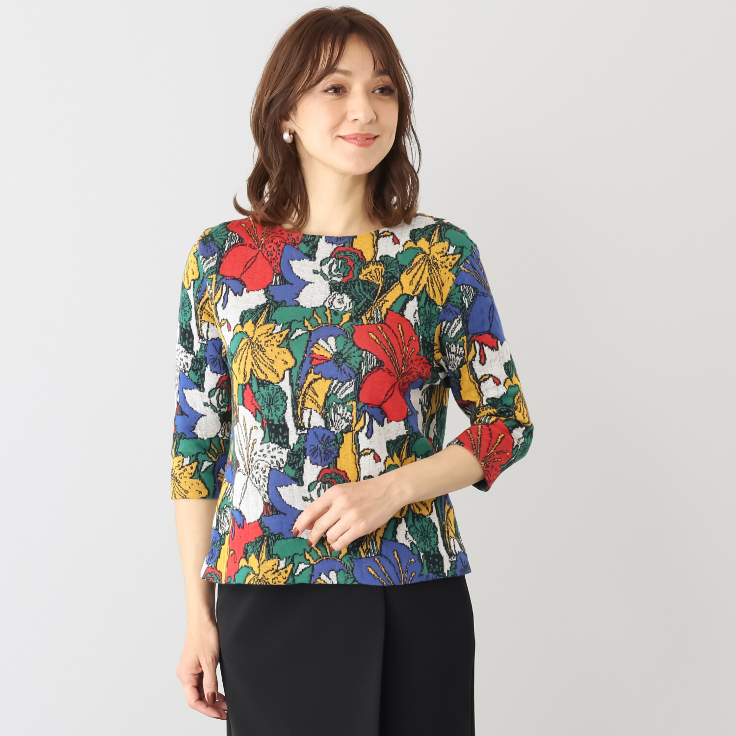 プレセントーア 抗菌防臭 日本製 色とりどりの花を表現した ボタニカル柄ジャガード プルオーバー