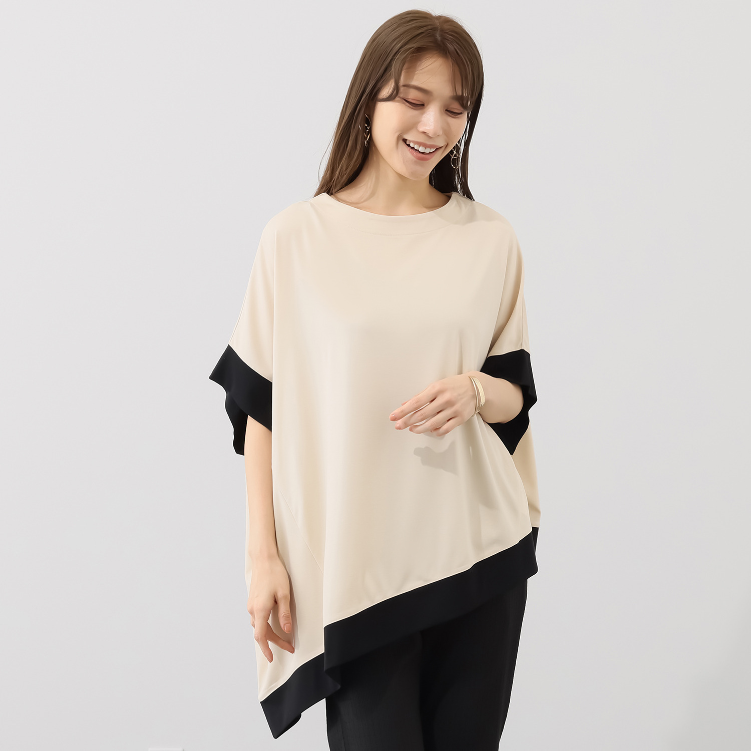 トマケトマ バイカラーアクセント アシンメトリーヘム プルオーバー