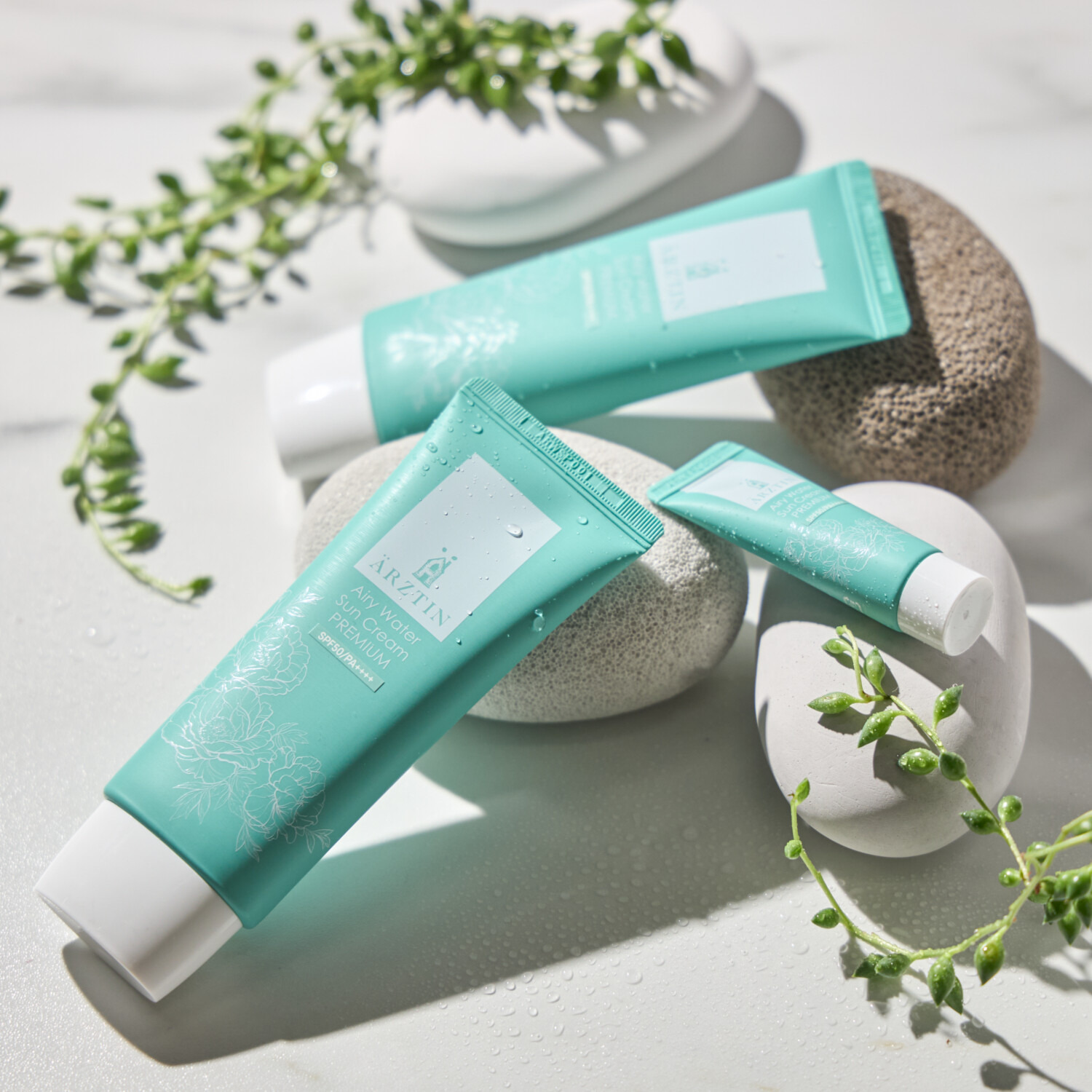 エルツティン 韓国大手美容サロン発 スキンケア発想で 潤いケア＆紫外線ブロック 新エアリーウォーター サンクリームプレミアム デビュー２本増量セット