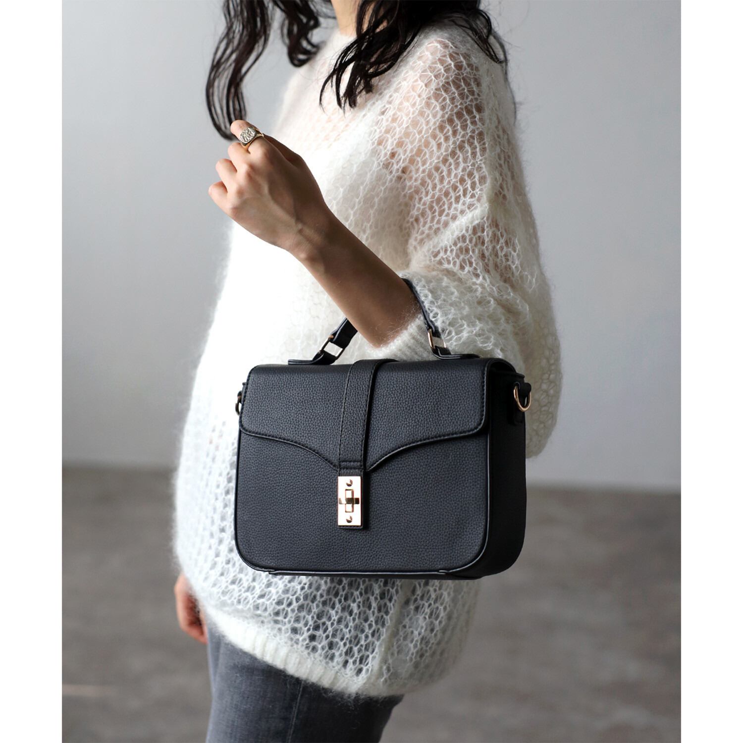 グッシオイタリー 牛革 ターンロックデザイン ２ウェイバッグ