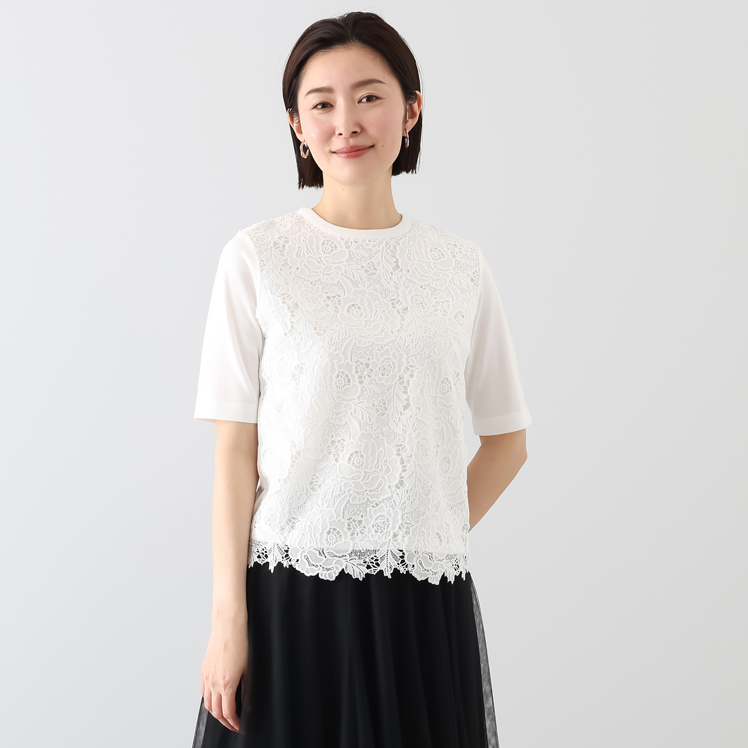 アズイズ　ビーマイセルフ バイ　ネイチャーズ エンブロイダリー レース使い 五分袖プルオーバー