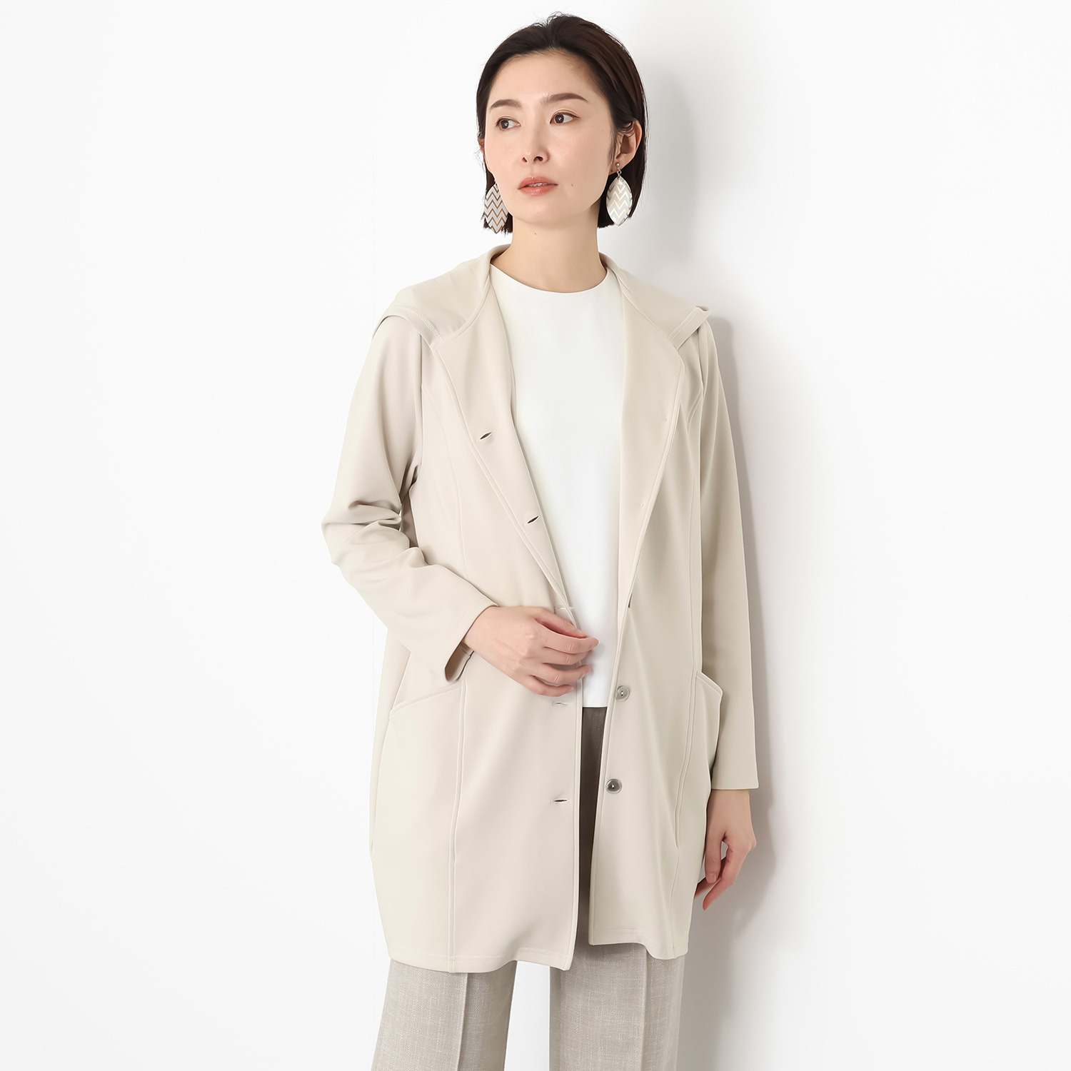 ダジュール しなやかな 万能フーディーコート