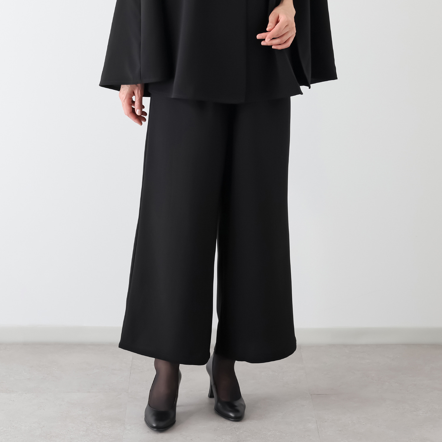 岩佐 国内生産 国内生地 ワイドシルエット フォーマルパンツ