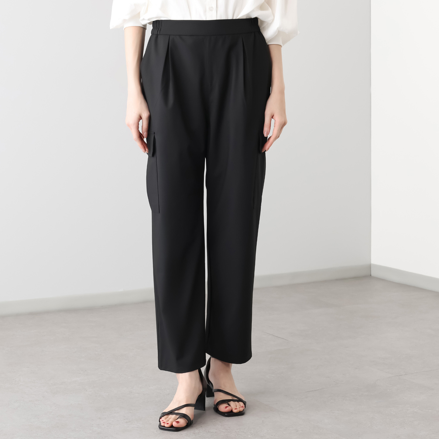 ２１２キッチンストア すらりとラク美 大人上品カーゴパンツ