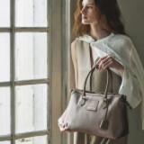 エーディーエムジェイ はっ水 ナイロンリュクス ボストンバッグ ＜３２ｃｍ＞