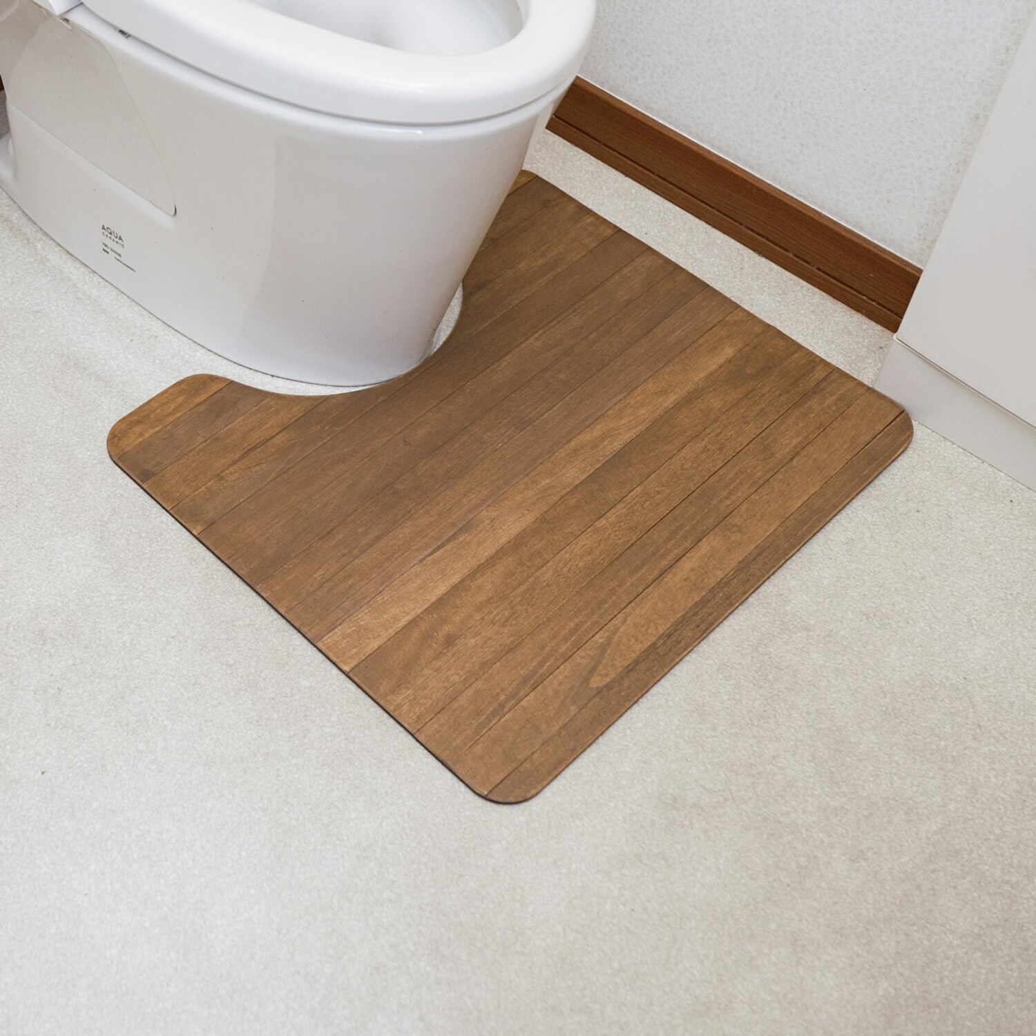 ｋｉｒｉｓａｉ 桐のはっ水・消臭 トイレマット ＜６０×５５ｃｍ＞