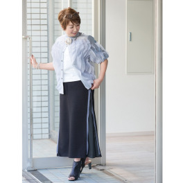 ウノ・ウノ・ドゥーエ タイトでモードクラシック フレアーで大人エレガント ２ウェイ着用できる もっちりポンチ サイドファスナースカート