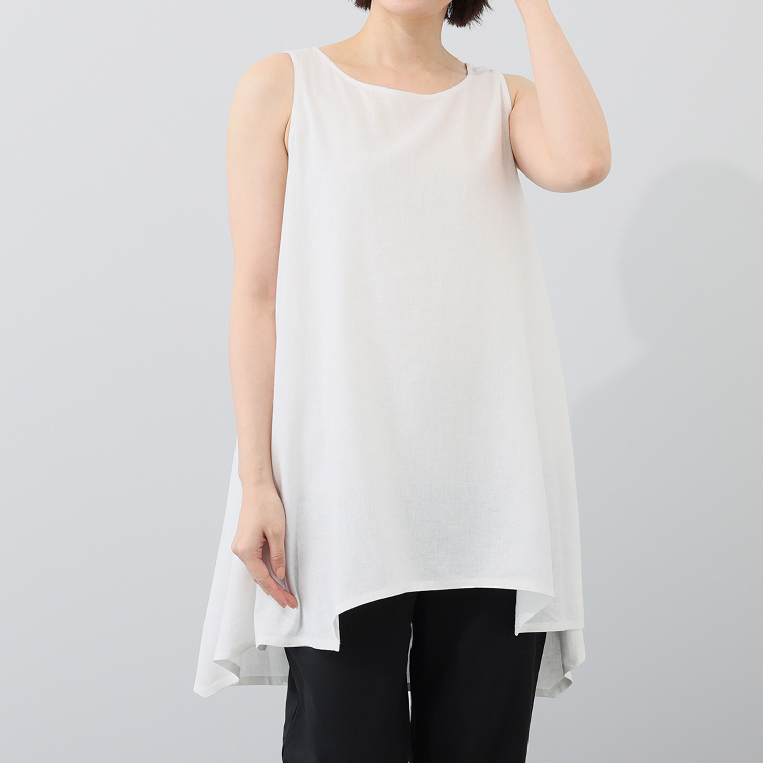 レディース □ a735 CELINE Vネックチュニック ノースリーブ Aライン