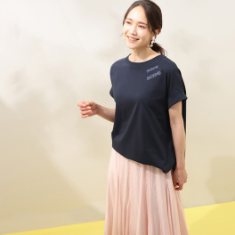 シーン さらりとした肌当たりの 半袖ロゴＴシャツ
