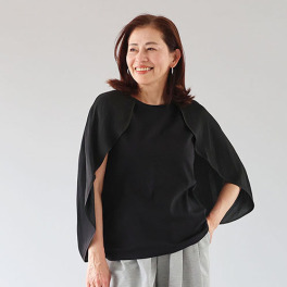 リサリサ エアリーな佇まい レイヤード風 ケープデザイン プルオーバー