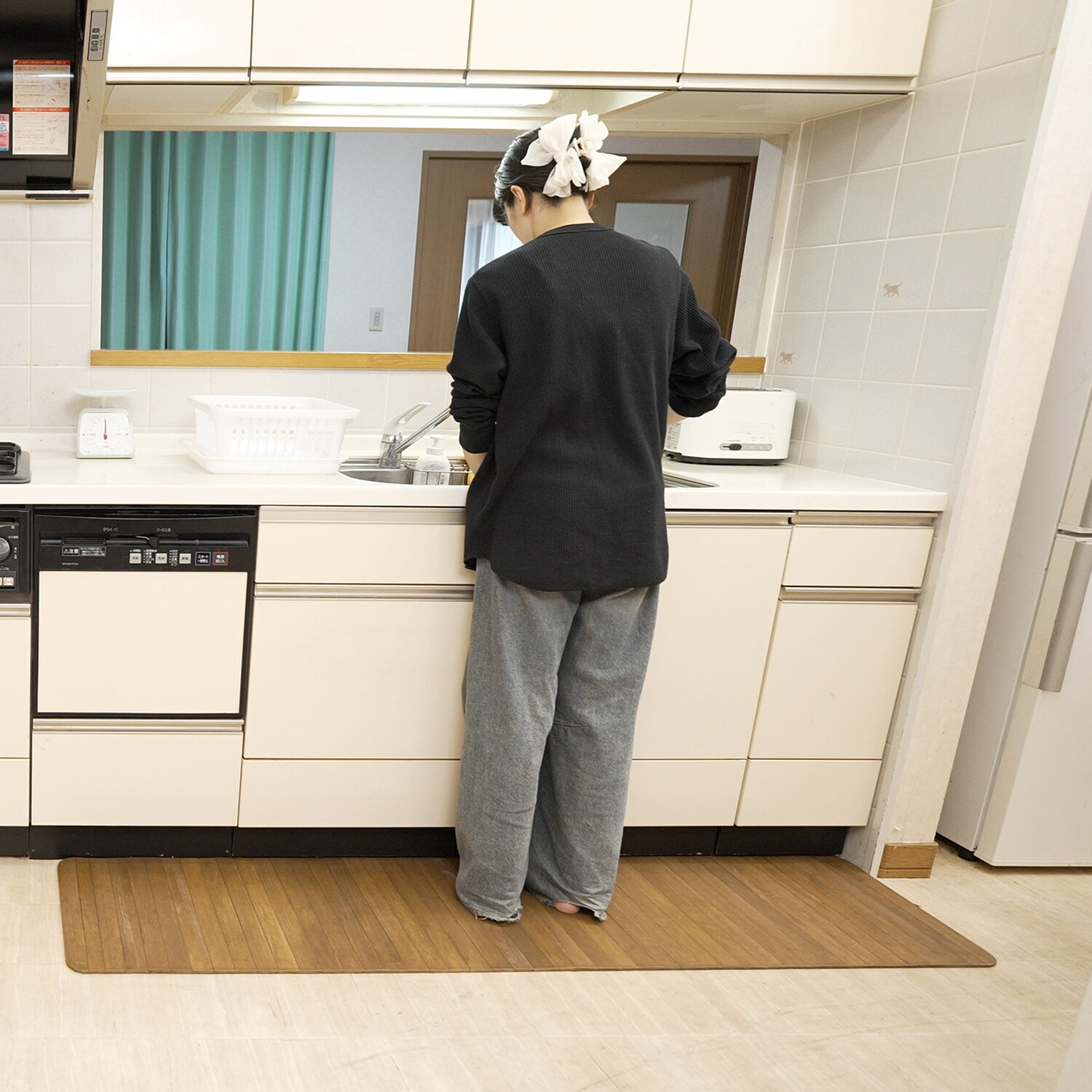 ｋｉｒｉｓａｉ 桐のはっ水・消臭 キッチンマット ＜４５×１８０ｃｍ＞
