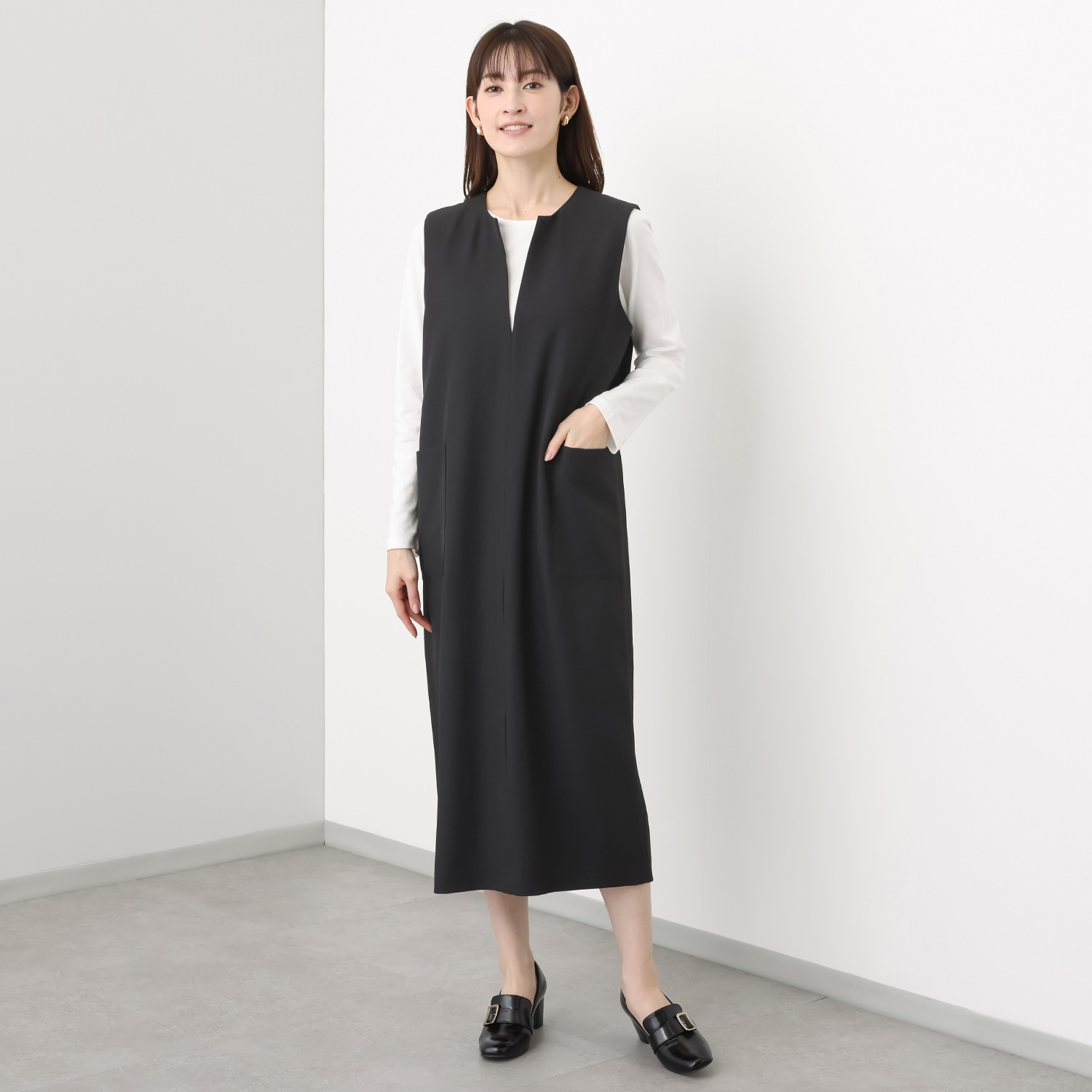 アペーナ ストレッチツイル ジャンパースカート